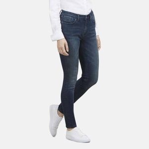 Lee Classic Fit Straight Leg Petite size 6 Jeans